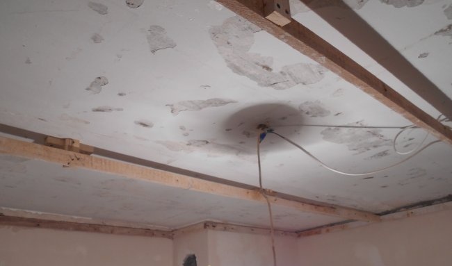 Plafond en plastique bricolage