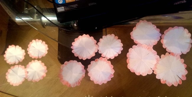 Volumetric paper flower