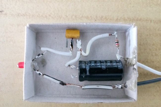 LED мигач на транзистор