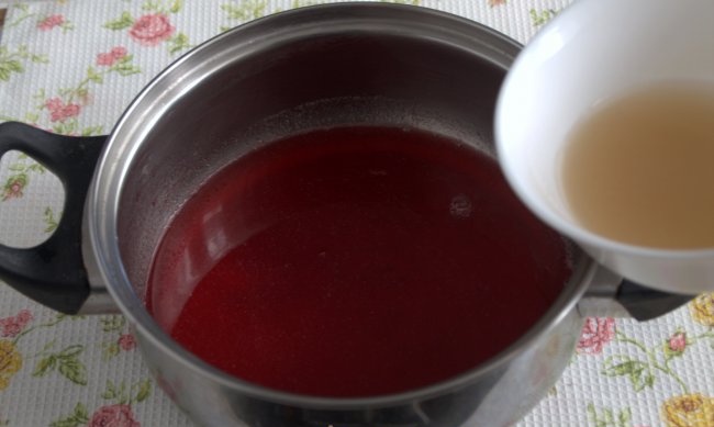 Marmellata speziata di mirtilli rossi