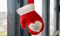 Plstěná vánoční rukavice
