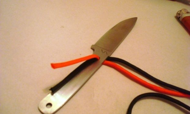 Paracordové opletenie rukoväte noža