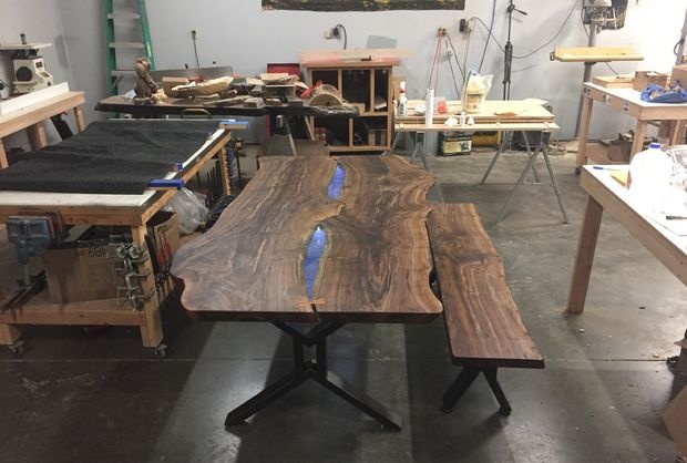 שולחן וספסל לוח מוצקים