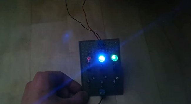 Jednoduchá farebná hudba pomocou LED diód