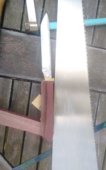 Isang simpleng file knife