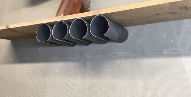 Screwdriver holder made of PVC pipe