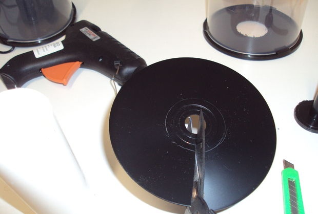 Циклон, направен от CD кутии