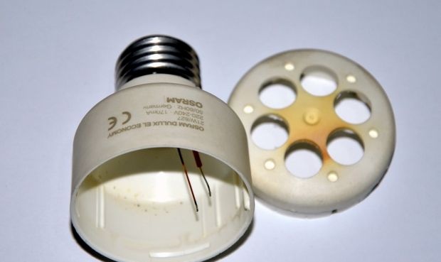 Como fazer uma lâmpada LED barata, mas muito potente