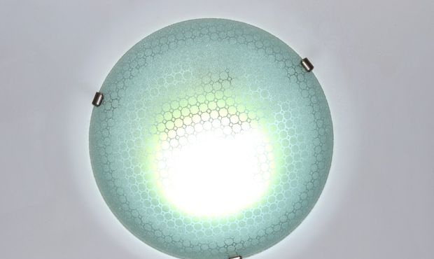 Kā izveidot lētu, bet ļoti jaudīgu LED lampu