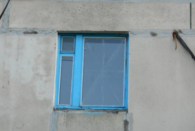 Do-it-yourself installation of a plastic window