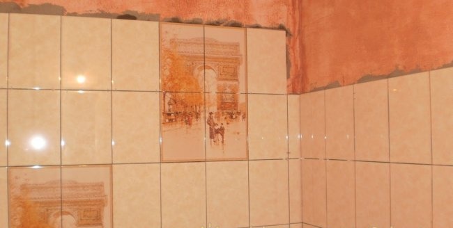 Laying tiles on walls and floors
