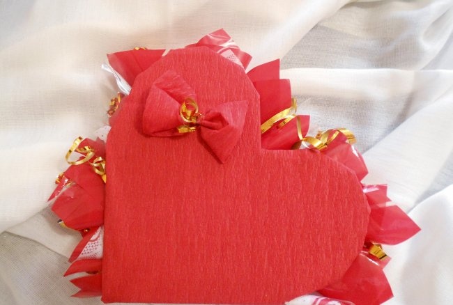 Bouquet of heart-shaped sweets