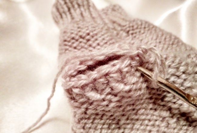 Jak zrobić na drutach rękawiczki z wzorem sowy