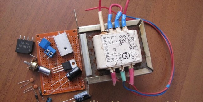 Simple regulated stabilized power supply