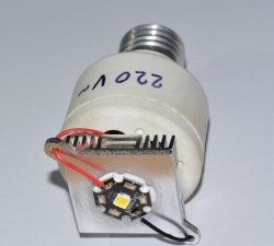 كيفية صنع مصباح LED غير مكلف ولكنه قوي جدًا
