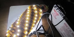 LED indestructible carrier para sa mga mahilig sa kotse