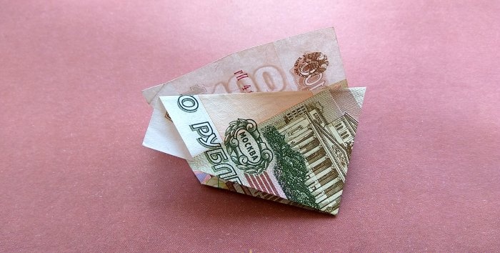 DIY origami piramis modell bankjegyekből