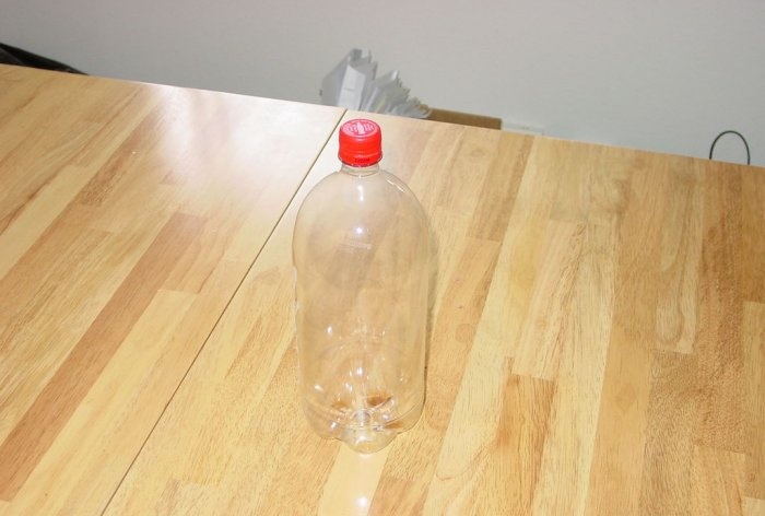 Amplificador WiFi hecho con una botella de plástico