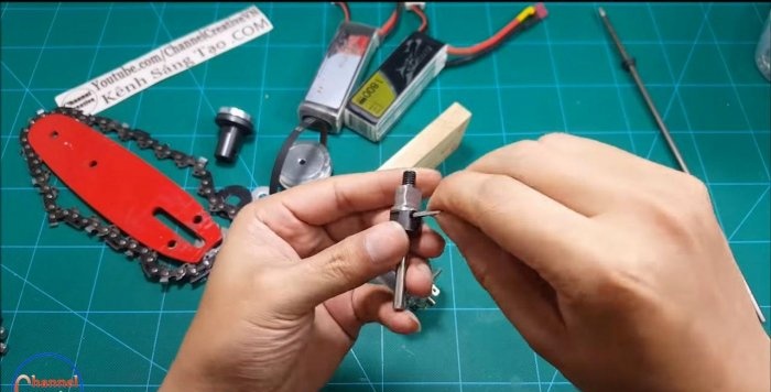 How to make a mobile saw with your own hands