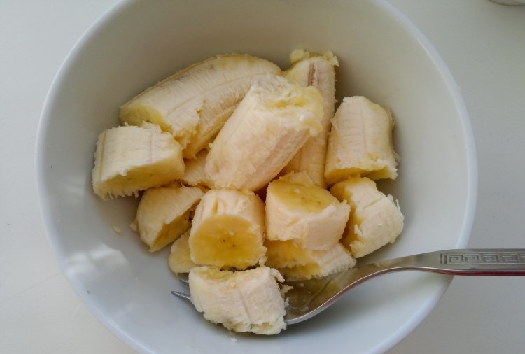 فطائر الموز رهيبة وبسيطة بدون طحين أو حليب