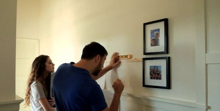 How to make a gallery wall