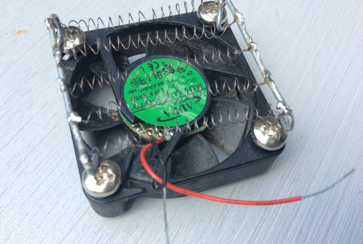 Mini radiateur électrique 12V 80W