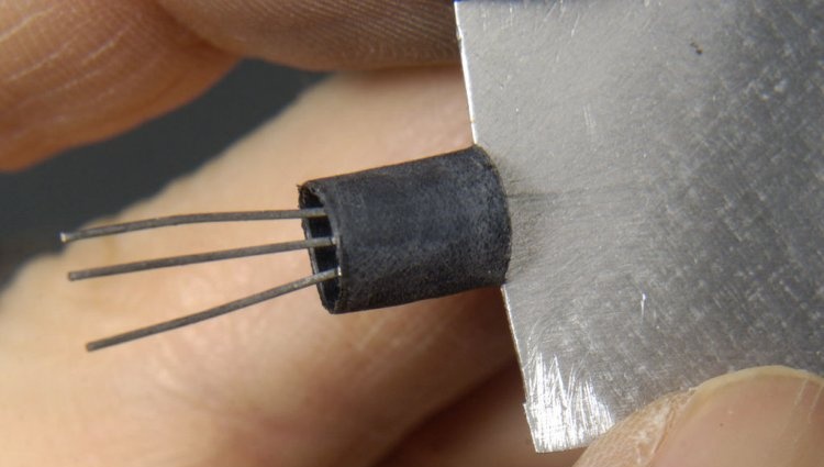 Radiateur pour transistors de faible puissance