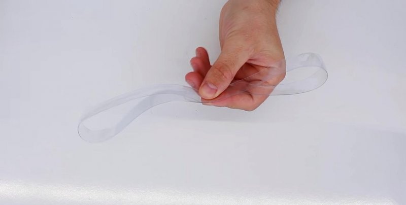 Уређај за одвртање поклопаца на теглама