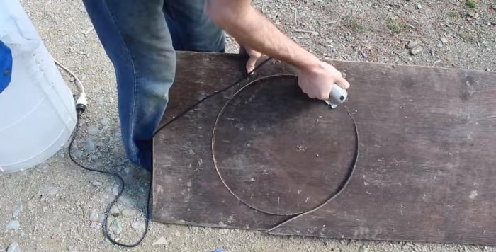 Hydro turbine electric generator from an old washing machine