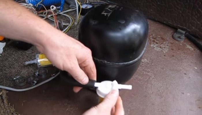 Refrigerator compressor para sa pagpapalaki ng mga gulong