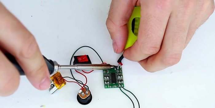 İşaretleyiciden yapılmış amplifikatör hoparlörü