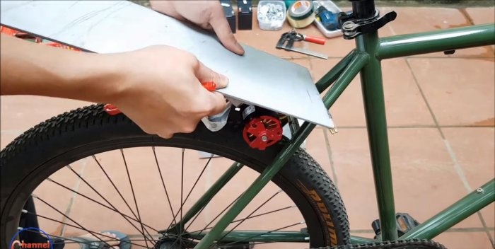 Bicicleta eléctrica basada en motor sin escobillas.