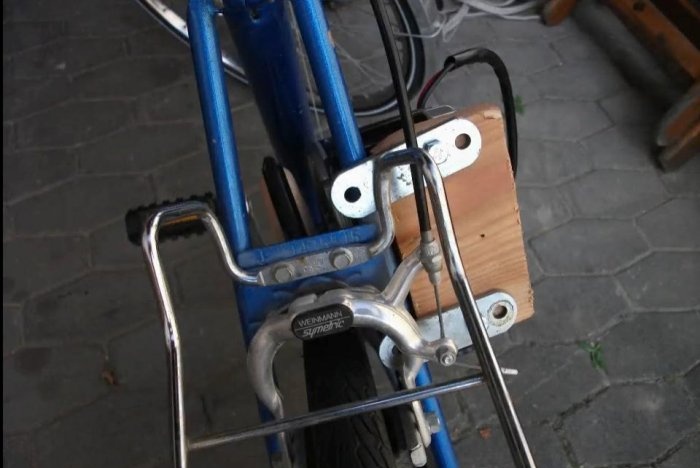 Paprasčiausias „pasidaryk pats“ elektrinis dviratis