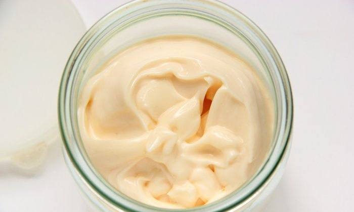 Making mayonnaise is very easy