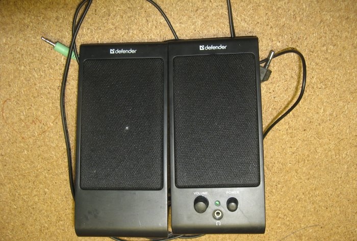 Mga portable na speaker ng telepono