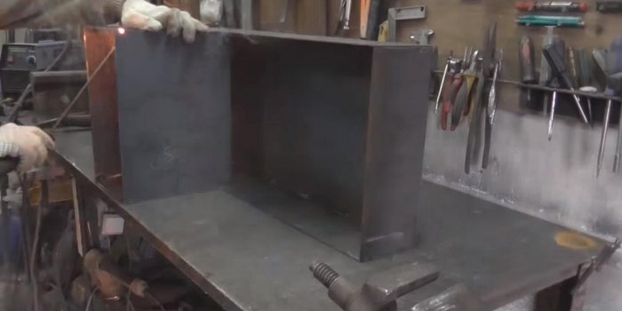 Brazier made of sheet steel