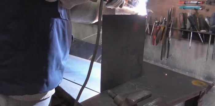 Brazier made of sheet steel