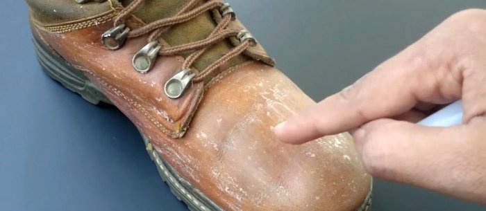 Водоотблъскващо покритие за обувки