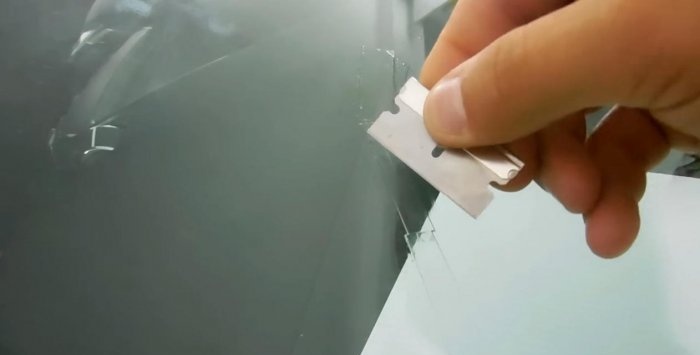 Comment réparer une fissure sur un pare-brise de voiture