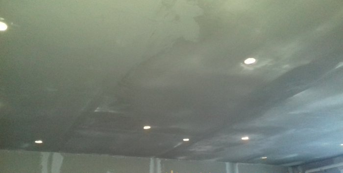 Plasterboard ceiling