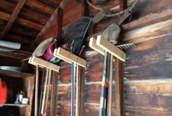 Simple tool hanger in the garage
