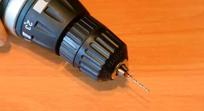How to fix a thin drill in a chuck