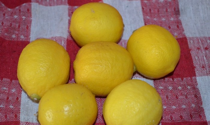 Како направити ликер од лимуна