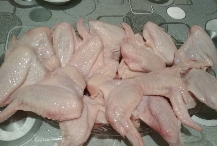 Asas de frango defumado caseiro