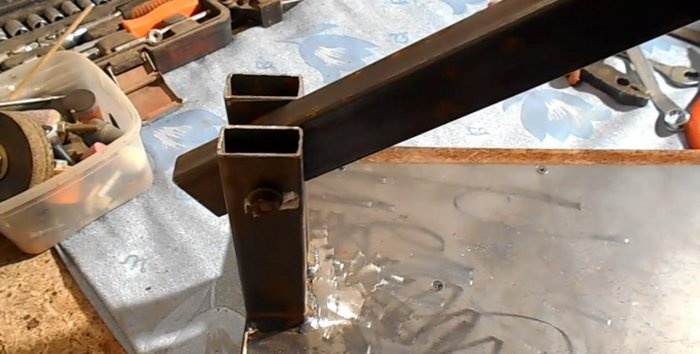 A simple stand for an angle grinder