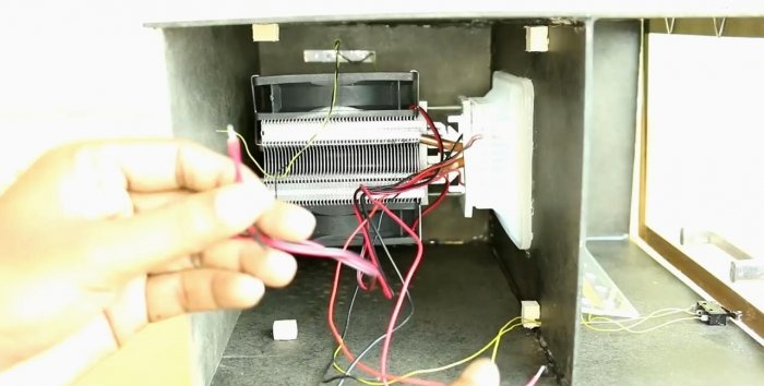 Mini refrigerador de 12 V de bricolaje