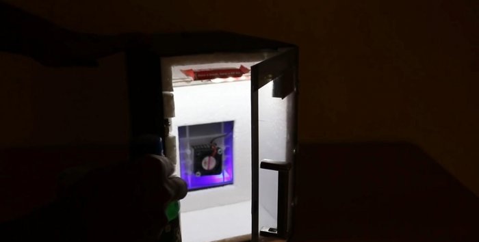 Funcionamiento de un mini frigorífico de 12 V