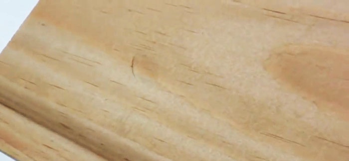 Jak odstranit promáčkliny na dřevě