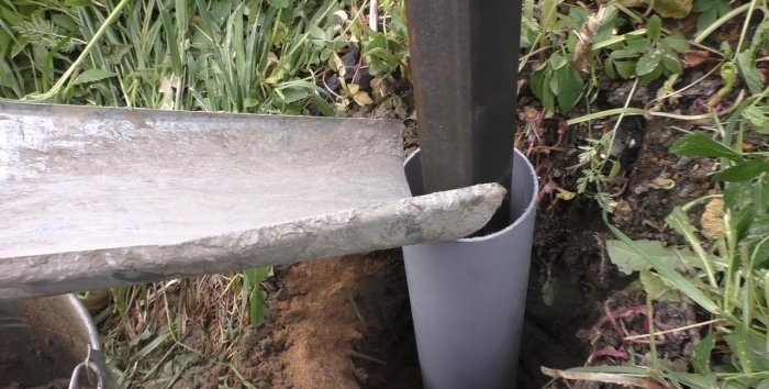 Как да инсталирате стълб за ограда, за да продължите