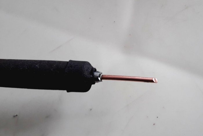 Thin soldering iron tip